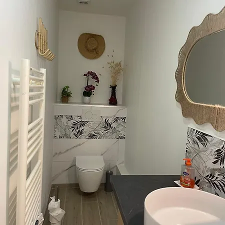 Bed & Breakfast Manoir De La Houlette 2*