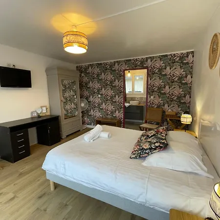 Bed & Breakfast Manoir De La Houlette 2*