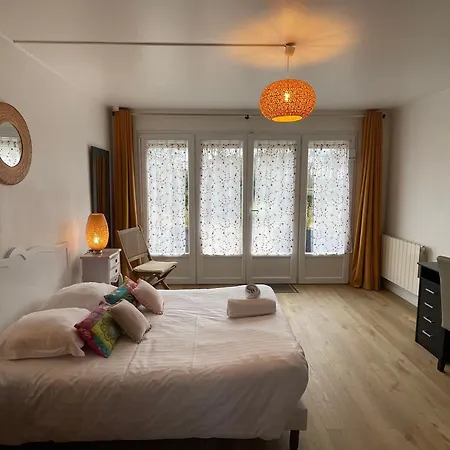 Manoir De La Houlette Couette-café Saint-Pierre-du-Vauvray