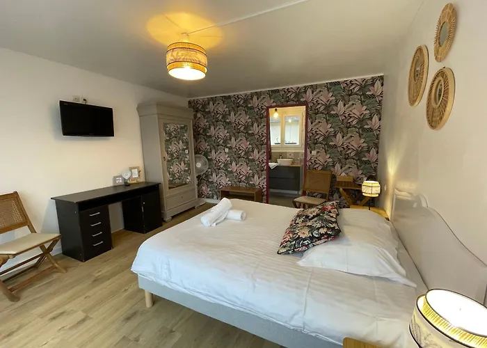 Bed & Breakfast Manoir De La Houlette 3*