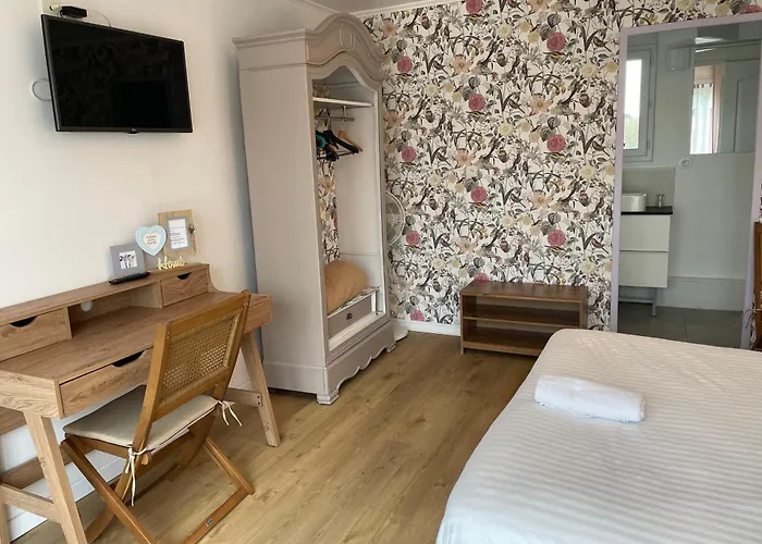Manoir De La Houlette Bed and Breakfast Saint-Pierre-du-Vauvray